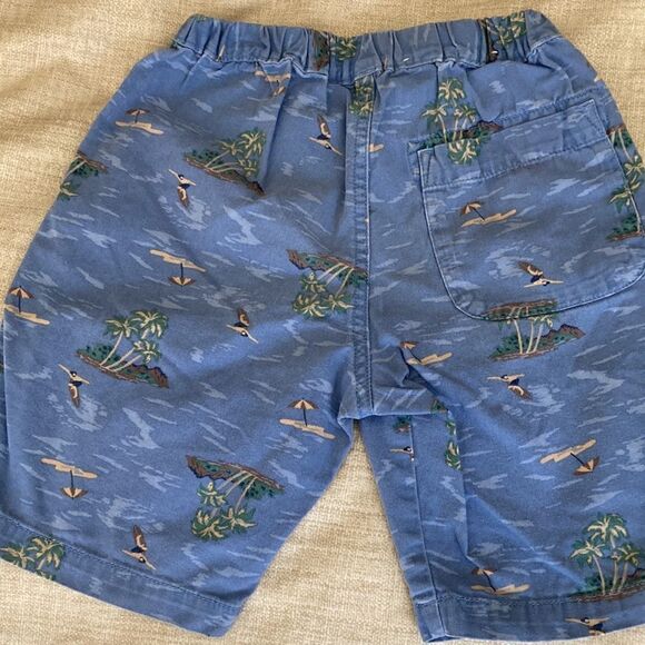 Uniqlo Boys Cotton Shorts in Blue Surfer Print. Size 5-6! - Picture 3 of 5